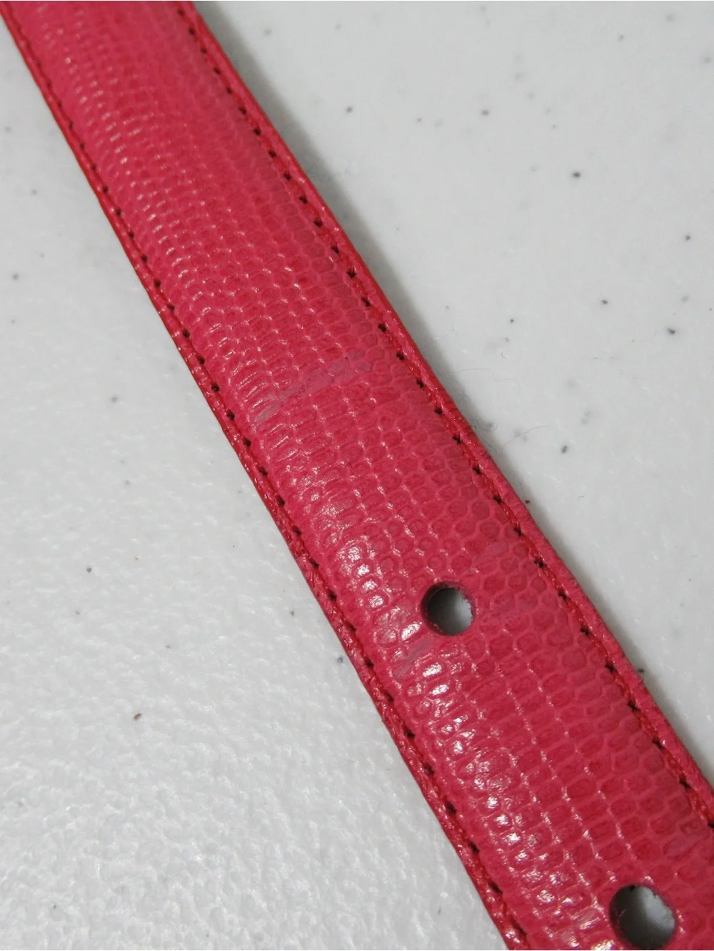 Vintage 1987 Liz Claiborne Croc Embossed Pink Leather Belt Size Small